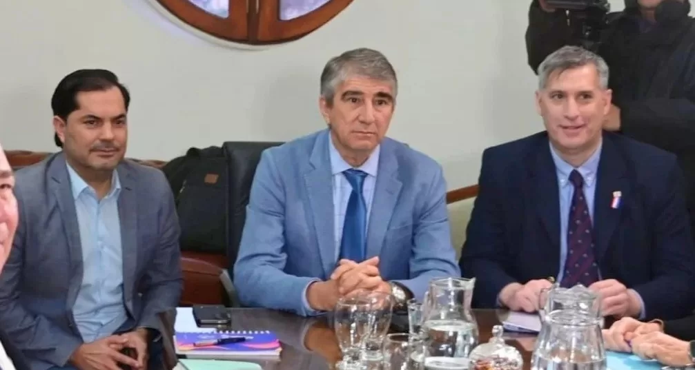 El Gobierno de Santa Fe presentó una nueva oferta salarial para los empleados públicos