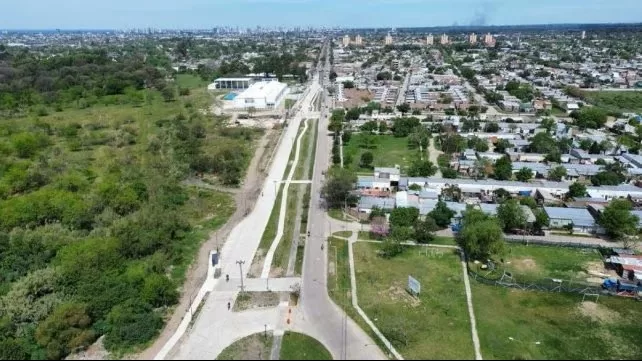 Avenida Peñaloza: la pavimentación ya tiene un 70% de avance