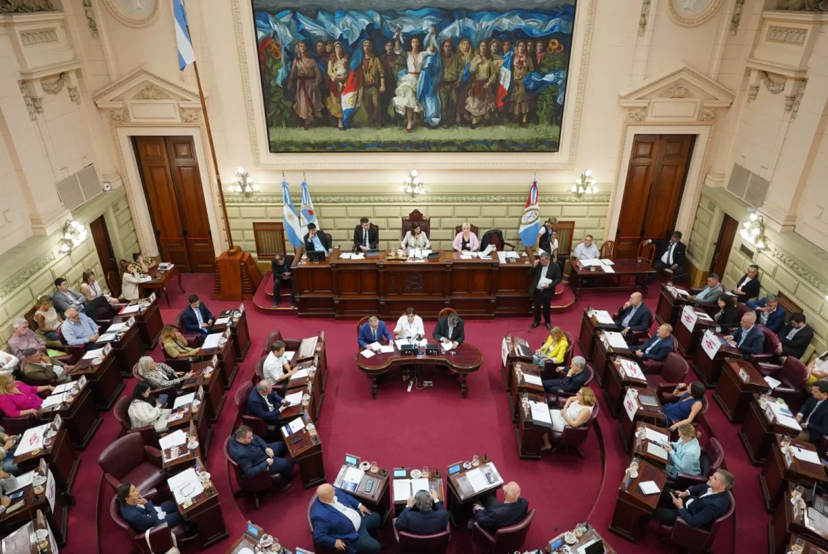 Deudores alimentarios en Santa Fe: qué restricciones podrían enfrentar con la nueva ley