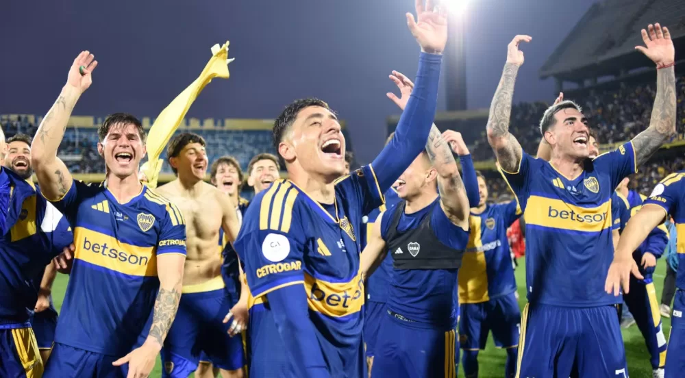 Boca lo dio vuelta ante Racing con un hat-trick de Enner Valencia y se metió en semifinales