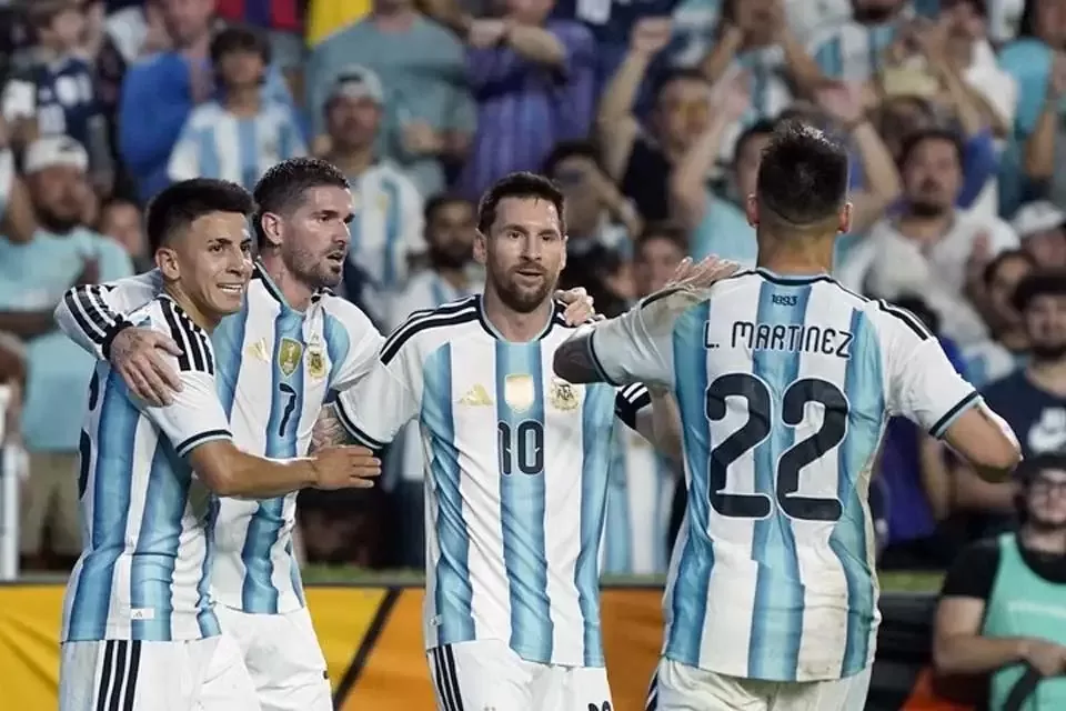 Con Messi de regreso, Argentina goleó a Islandia y alimenta la ilusión mundialista