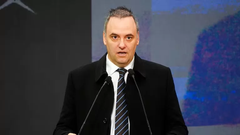 Crece la presión sobre Adorni por la demora en su declaración jurada