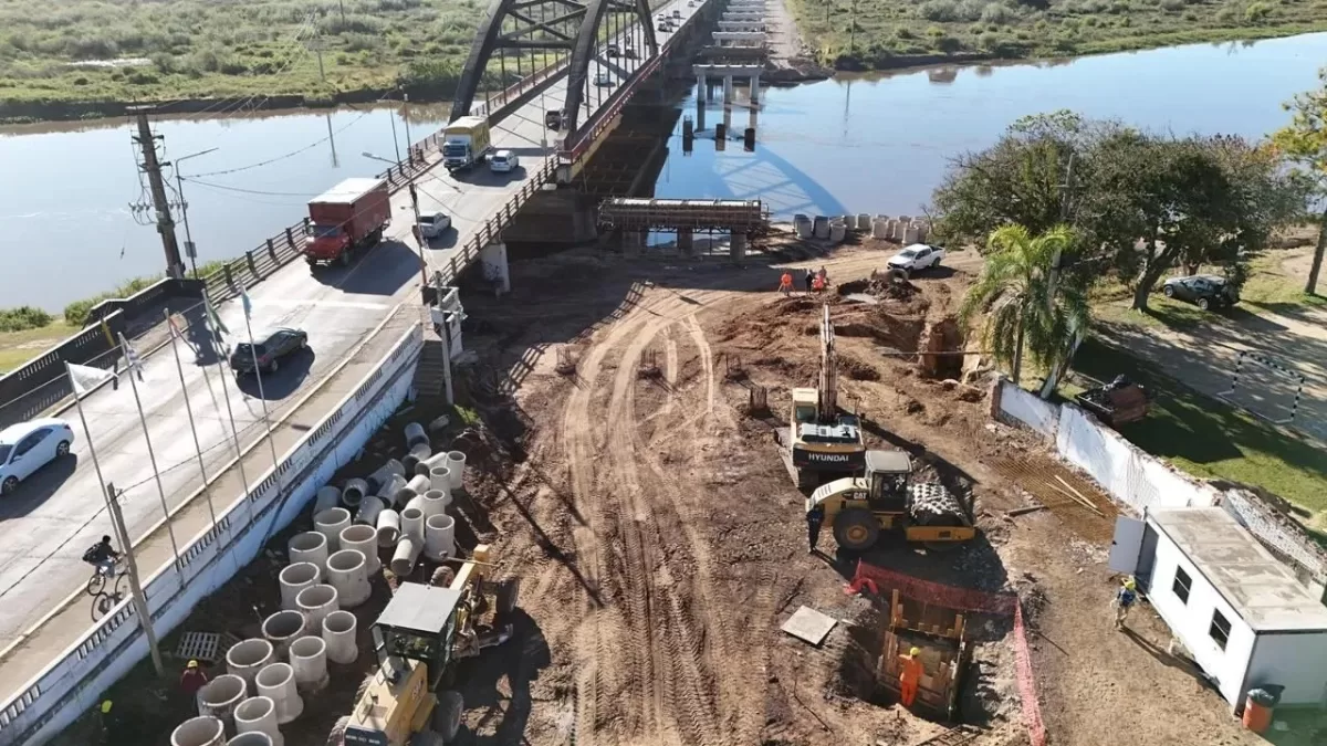 Detectaron una falla en una columna del nuevo puente Santa Fe–Santo Tomé