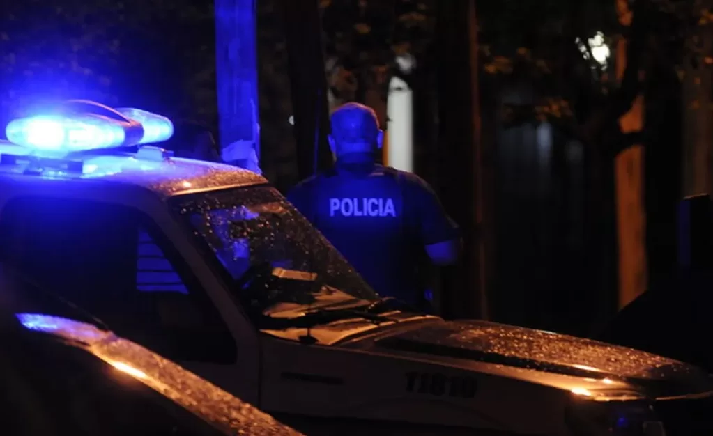 Madrugada violenta en Santa Fe: un joven fue baleado y un hombre resultó apuñalado