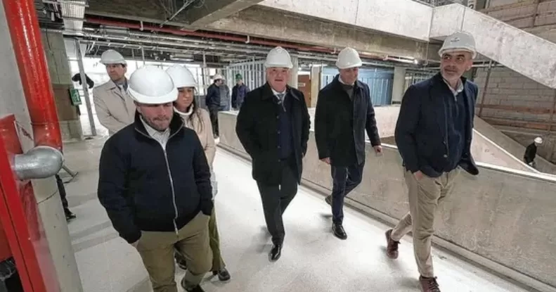 Michlig recorrió la obra del Instituto Superior de Profesorado N° 8 en Santa Fe
