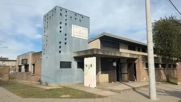 Robaron ocho aires acondicionados de un centro de salud de Santa Fe y ahora la atención quedó afectada