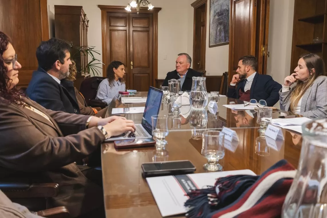 Senadores recibieron a representantes de ADESU por el estado de la RN 34