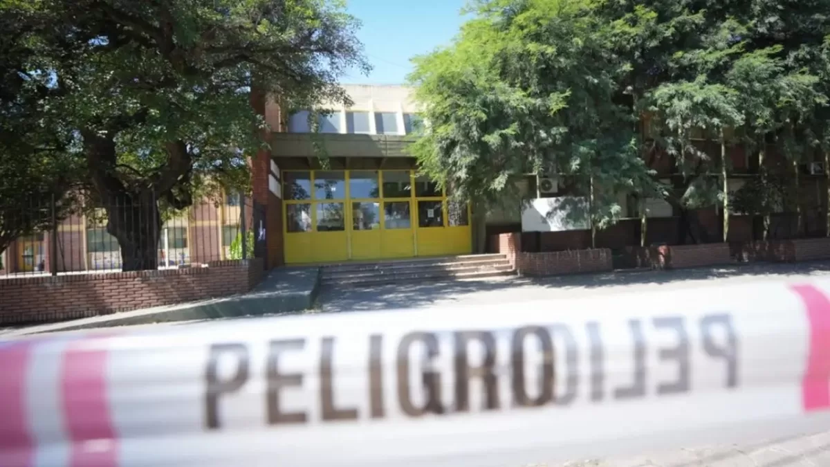 Una explosión volvió a generar pánico en la escuela de San Cristóbal donde ocurrió el ataque armado