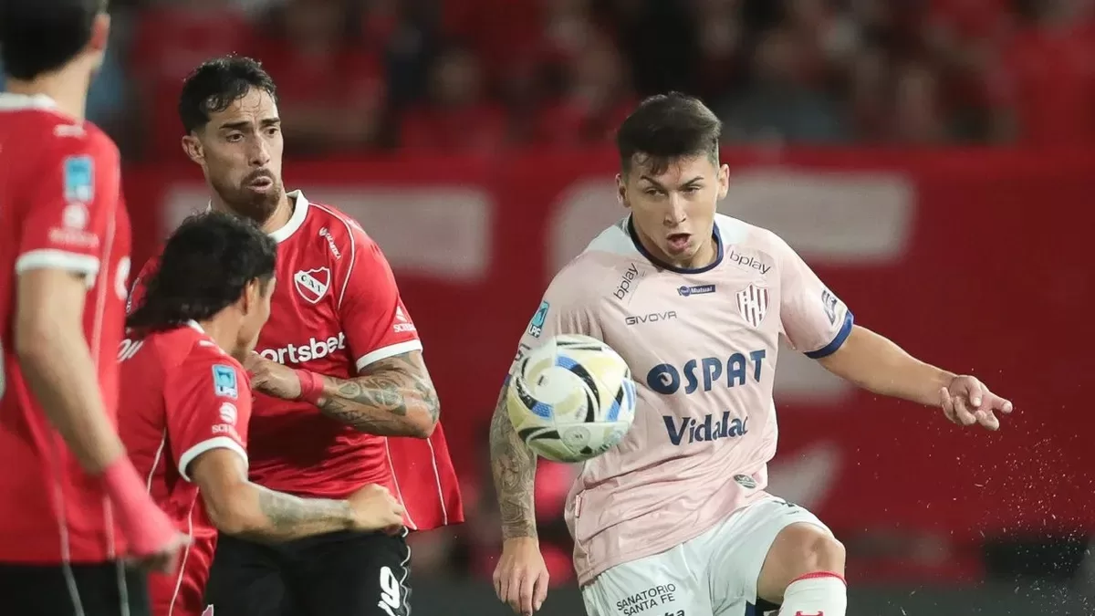 Unión quedó eliminado y profundizó su crisis futbolística